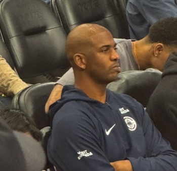 Chris Paul in a Clippers uniform